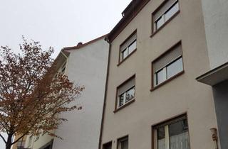 Haus kaufen in 66954 Pirmasens, Pirmasens - Ausbaufähige Maisonettewohnung (Nebengebäude) zum Verkauf