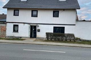 Einfamilienhaus kaufen in 39397 Gröningen, Gröningen - Freistehendes Haus mit großem Grundstück zum Verkauf