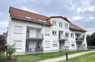 Wohnung kaufen in Obere Straße 10c, 08371 Glauchau, Vermietete 2-Raum Wohnung mit Balkon, TG-Stpl. / Doppelparker und EBK!