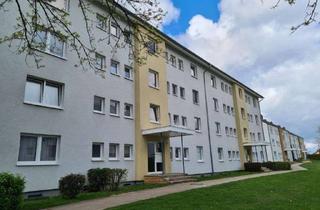 Wohnung mieten in Voelpker Straße 14, 38364 Schöningen, Renovierte 3-Zimmer-Wohnung mit neuem Wannenbad!!!