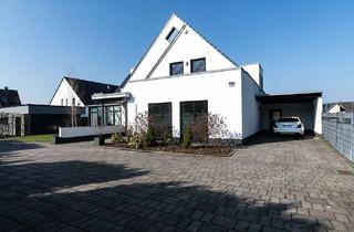 Haus kaufen in 49134 Wallenhorst, Zeitlos modernes Wohnhaus in rückwärtiger Gartenlage