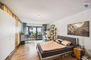 Wohnung kaufen in 79100 Wiehre, Helle 2-Zimmer-Wohnung in der Wiehre mit großer Holzterrasse! (Erbbaurecht)