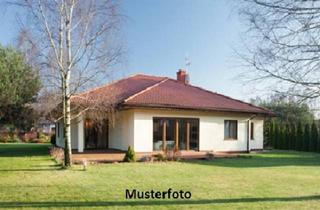 Haus kaufen in 66280 Sulzbach, + 2-Familienhaus mit Einliegerwohnung und Garage +