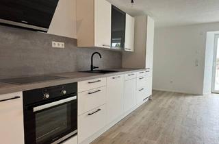 Wohnung kaufen in 78576 Emmingen-Liptingen, Emmingen-Liptingen - 2-Zimmer OG Wohnung im Neubau-Standard mit Küche und Balkon!