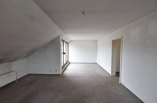 Wohnung kaufen in 74372 Sersheim, Sersheim - ++ Dachgeschosswohnung mit Fernblick und riesigem Bühnenbereich ++