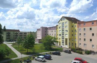 Wohnung mieten in Lassallestraße 11 a, 04860 Torgau, Großzügige 3-Raum Wohnung in gefragter Wohnlage sofort verfügbar!