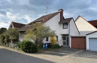 Haus kaufen in 64404 Bickenbach, Renovierungsbedürftiges Zweifamilienhaus in Bickenbach