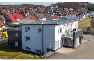 Haus kaufen in 72477 Schwenningen, Komplett saniertes Wohnhaus mit 5 Wohneinheiten und 10 Stellplätzen, Photovoltaikanlage