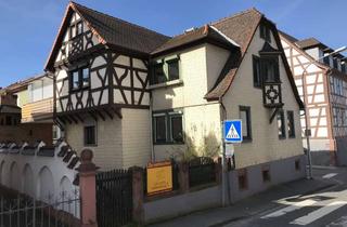 Haus kaufen in 64720 Michelstadt, ***Denkmalgeschütztes Fachwerkhaus mit 2 großen Wohnungen in der Innenstadt von Michelstadt***