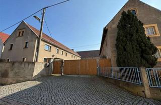 Haus kaufen in 01689 Niederau, Tradition trifft Moderne: Charmanter Dreiseithof in Niederau sucht neue Besitzer!