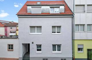 Anlageobjekt in Winzinger Straße 34, 67433 Kernstadt, ***Die Gelegenheit! Komplett saniertes Dreifamilienhaus mit 6 % Rendite!***
