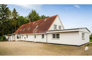 Doppelhaushälfte kaufen in 23948 Warnkenhagen, Zwei-Familienhaus mit Potenzialmöglichkeiten - optional als Doppelhaushälfte teilbar