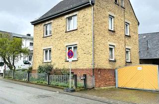 Anlageobjekt in 65527 Niedernhausen, Freistehendes Wohnhaus mit 2 Wohneinheiten und Nebengebäude