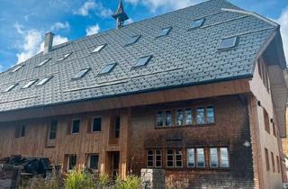 Bauernhaus kaufen in 78120 Furtwangen im Schwarzwald, Furtwangen im Schwarzwald - Bauernhaushälfte, Bauernhaus mit 1,4 Hektar Wald und Wiese
