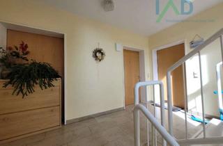 Wohnung kaufen in 06258 Schkopau, Gemütliche Zwei-Zimmer-Wohnung mit Stellplatz und guter Verkehrsanbindung in Skopau