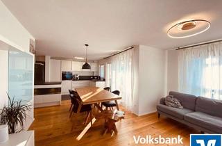 Wohnung kaufen in 73230 Kirchheim unter Teck, Neuwertige 5 Zi.-Whg., 2 TG-Stellpl., Aufzug. Balkon, mod. EBK u.v.m.