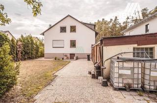 Haus kaufen in 92421 Schwandorf, Schwandorf - 2-Familienhaus mit großem Gartengrundstück in Waldrandlage