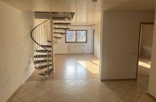 Wohnung kaufen in 79206 Breisach am Rhein, SOFORT BEZUGSFREI! Sehr geräumige lichtdurchflutete 4-Zi-Maisonette-Wohnung inkl. Balkon, Carport