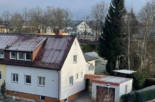 Doppelhaushälfte kaufen in 95643 Tirschenreuth, Doppelhaushälfte mit Garage bietet Platz für die Familie!