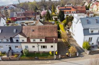 Haus kaufen in 90513 Zirndorf, Freies Reiheneckhaus mit viel Entwicklungspotenzial in Zirndorf
