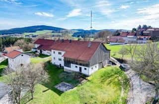 Haus kaufen in 94568 Sankt Oswald-Riedlhütte, Ihr Familienparadies mit Stadl, Stall und Nebengebäude