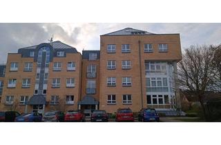 Wohnung kaufen in 24211 Preetz, Schöne 2-Zimmer-Maisonette-Wohnung mit Dachterasse und EBK in Preetz