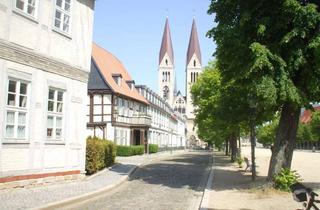 Haus kaufen in 38820 Halberstadt, Innenstadt von Halberstadt, ruhig mit PKW-EPs und Garten