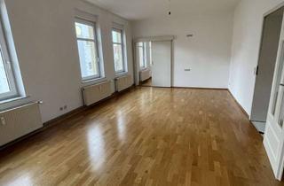 Wohnung mieten in Angerstraße, 04509 Delitzsch, Zentrumsnahe 2-Zimmerwohnung mit großem Balkon zu vermieten