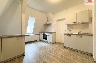 Wohnung mieten in Wettinerstraße 43, 08280 Aue, Frisch saniert – Moderne 3-Raum-Dachgeschosswohnung in Aue zu vermieten