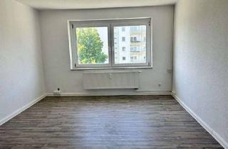 Wohnung mieten in Ottendorfer Str. 25, 09661 Hainichen, // frisch renovierte 3 Zimmer Wohnung im 2. OG // Kautionsfrei //