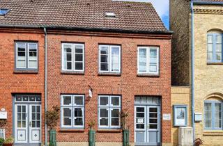 Haus kaufen in 25840 Friedrichstadt, Das Haus eines Zimmermanns – Charmantes Stadthaus mit großem Potenzial