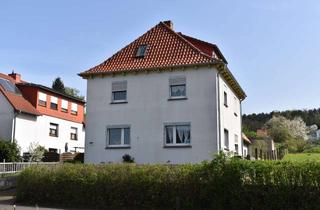 Haus kaufen in 37120 Bovenden, Solides 3 Familienhaus in zentraler Lage von Bovenden