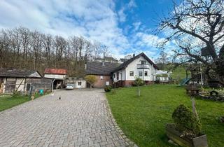 Haus kaufen in 57413 Finnentrop, Finnentrop - Großzügiges Anwesen in allein Lage