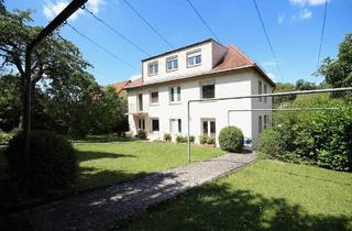 Haus kaufen in 97082 Würzburg, Würzburg - LAGE LAGE LAGE!! MFH mit drei Wohneinheiten und 5 Garagen in Würzburg!