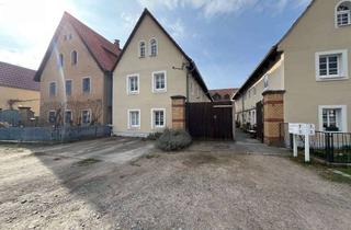 Wohnung mieten in Altnaundorf, 01445 Radebeul, Wohnen für Singels oder Pärchen im denkmalgeschützen Dreiseitenhof