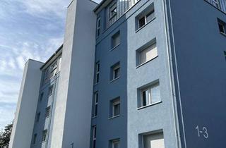Wohnung mieten in Gustav-Stresemann-Str., 41515 Grevenbroich, Moderne 4-Zi.-Whg mit großzügigem Balkon und Tageslichtbad