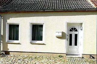 Haus kaufen in Große Voßstraße, 23936 Grevesmühlen, RMH in Grevesmühlen im Zentrum mit kleinem Hof zu verkaufen!!