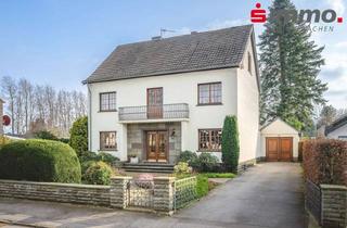 Einfamilienhaus kaufen in 52249 Eschweiler, Großzügiges, charmantes Einfamilienhaus mit parkähnlichem Grundstück und Garage