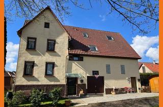 Haus kaufen in 72127 Kusterdingen, Flexibel nutzbares Wohnhaus in Ortsrandlage von Kusterdingen-Wankheim