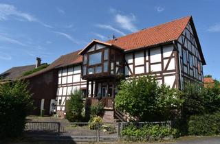 Bauernhaus kaufen in 37133 Friedland, Idyllische Oase am Bachlauf: Historisches Bauernhaus mit Backhaus und Laube
