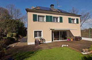 Villa kaufen in 42549 Velbert, Stilvoll modernisierte Altbauvilla nahe Herminghauspark
