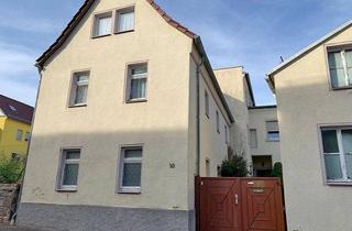 Einfamilienhaus kaufen in Merkwitzer Str 10 Und Vorwerksgasse, 04758 Oschatz, größeres, freistehendes Einfamilienhaus in Oschatz