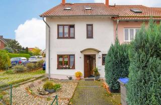 Haus kaufen in 06198 Salzmünde, Vermietetes Reihenendhaus in Schiepzig