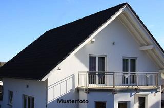 Bauernhaus kaufen in 32479 Hille, Resthofstelle - Bauernhaus mit Erweiterungsanbau, Doppelgarage