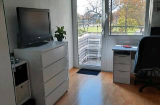 Wohnung kaufen in 79115 Freiburg im Breisgau, Freiburg im Breisgau - Drei Zimmer Wohnung renoviert