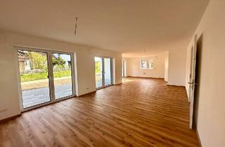 Doppelhaushälfte kaufen in 93326 Abensberg, Abensberg - Stilvoller, lichtdurchfluteter Neubau trifft Idylle