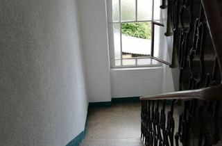 Wohnung kaufen in 76131 Karlsruhe, Karlsruhe - 2 Zimmer-Altbauwohnung 56 m2 mit 2 balkon