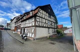 Haus kaufen in 99837 Werra-Suhl-Tal, Werra-Suhl-Tal - Fachwerkhaus Denkmalschutz 1640 Scheune