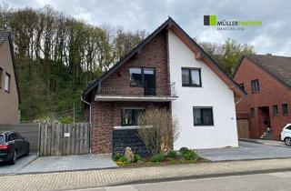 Einfamilienhaus kaufen in 52249 Eschweiler, Eschweiler - Freistehendes Zweifamilienhaus in ruhiger Wohnlage von Eschweiler-Weisweiler