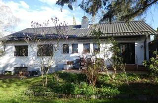 Haus kaufen in 53894 Mechernich, Mechernich - Bequemes Wohnen auf einer Ebene mit Wohlfühlgarten!